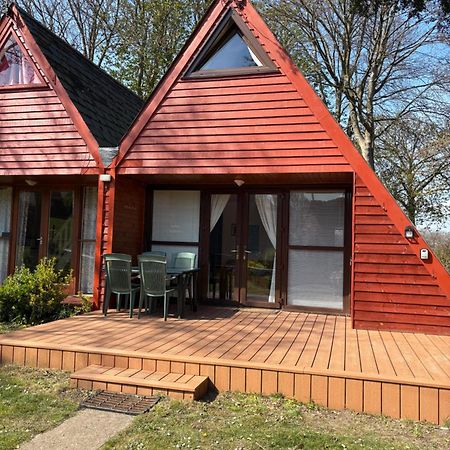 Kingsdown Chalet Дийл Екстериор снимка