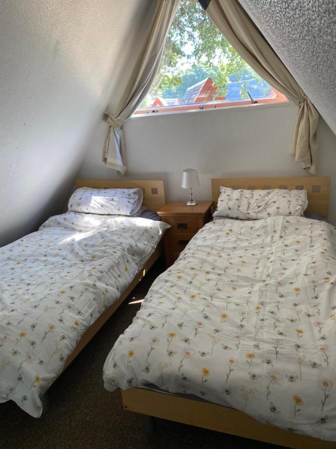 Kingsdown Chalet Дийл Екстериор снимка